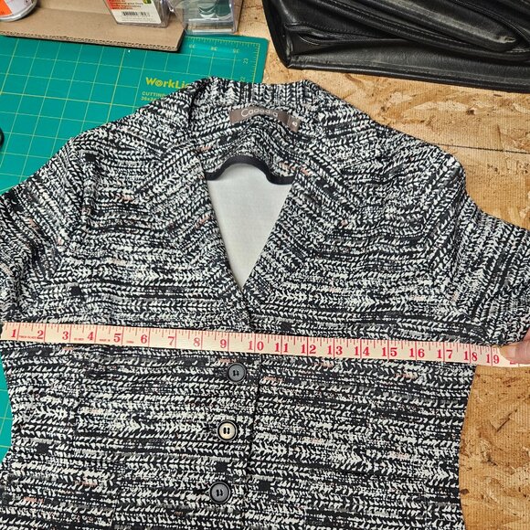 Black/White Blazer - Picture 5 of 8